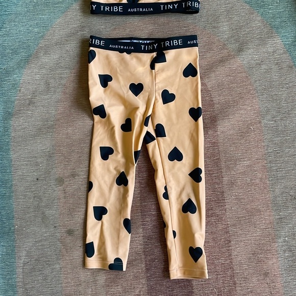 Tiny Tribe Heart Print Yoga Athletic Set - Picture 3 of 4